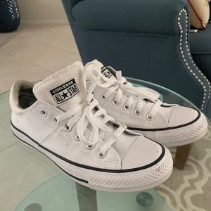 Converse All Star Sneaker Women's 7